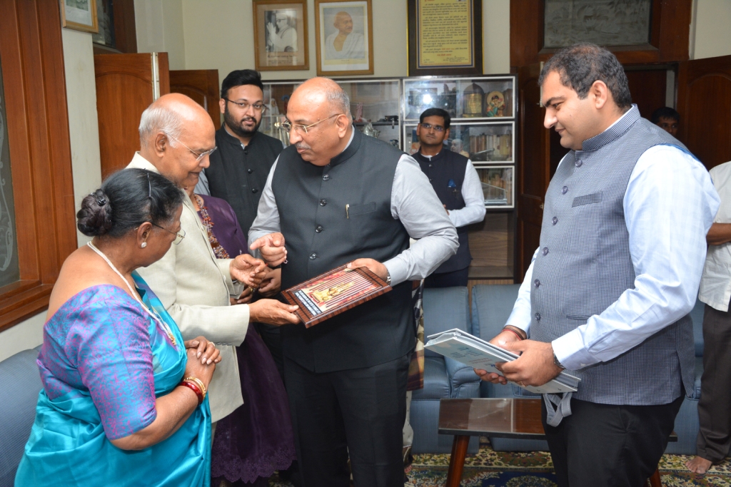 Shri Nilesh Mandlewala met the 14th President of India Shri Ram Nath Kovind Ji at C K Pithavala House